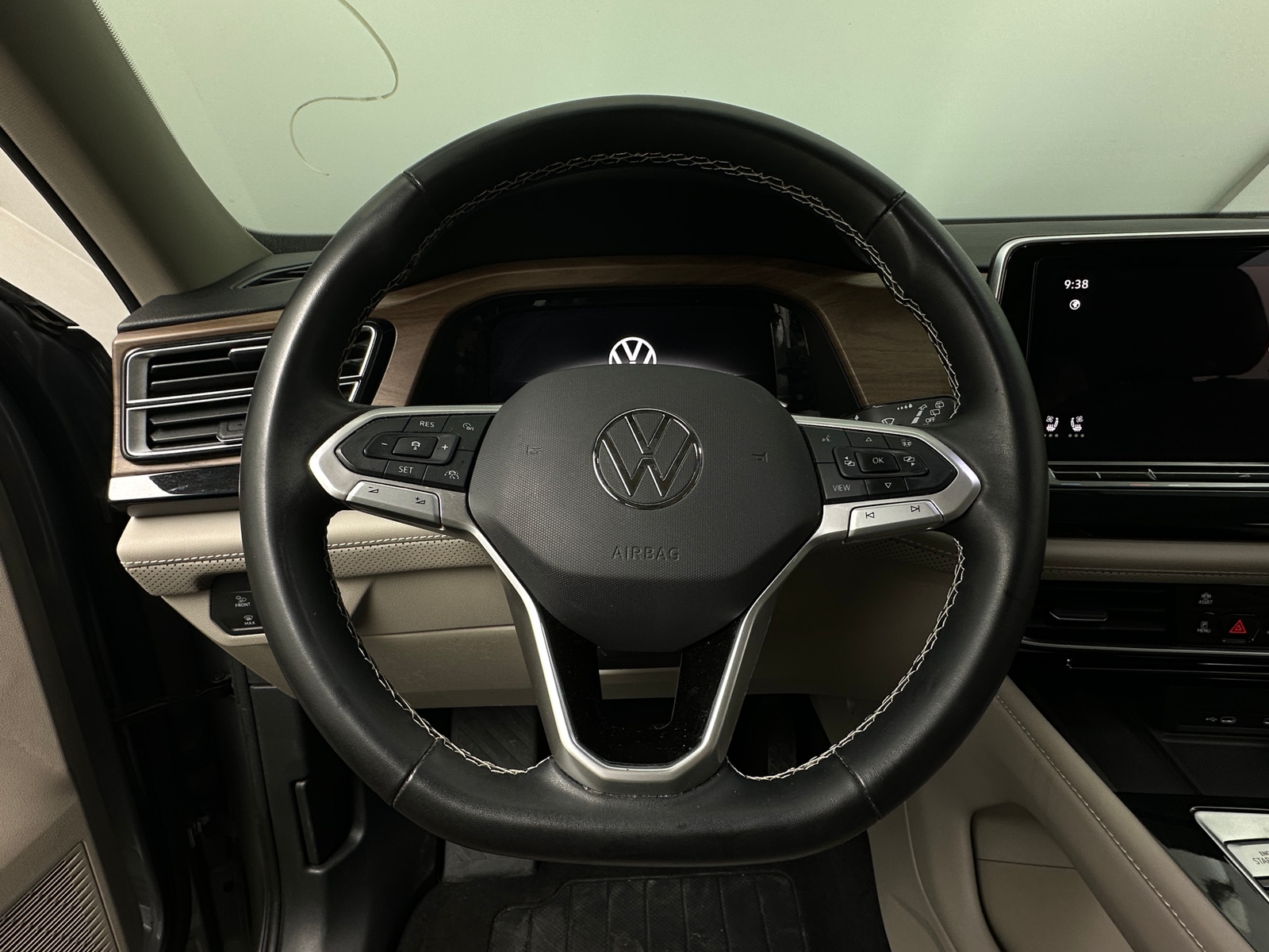 Thumbnail: 2024 Volkswagen Atlas - 4