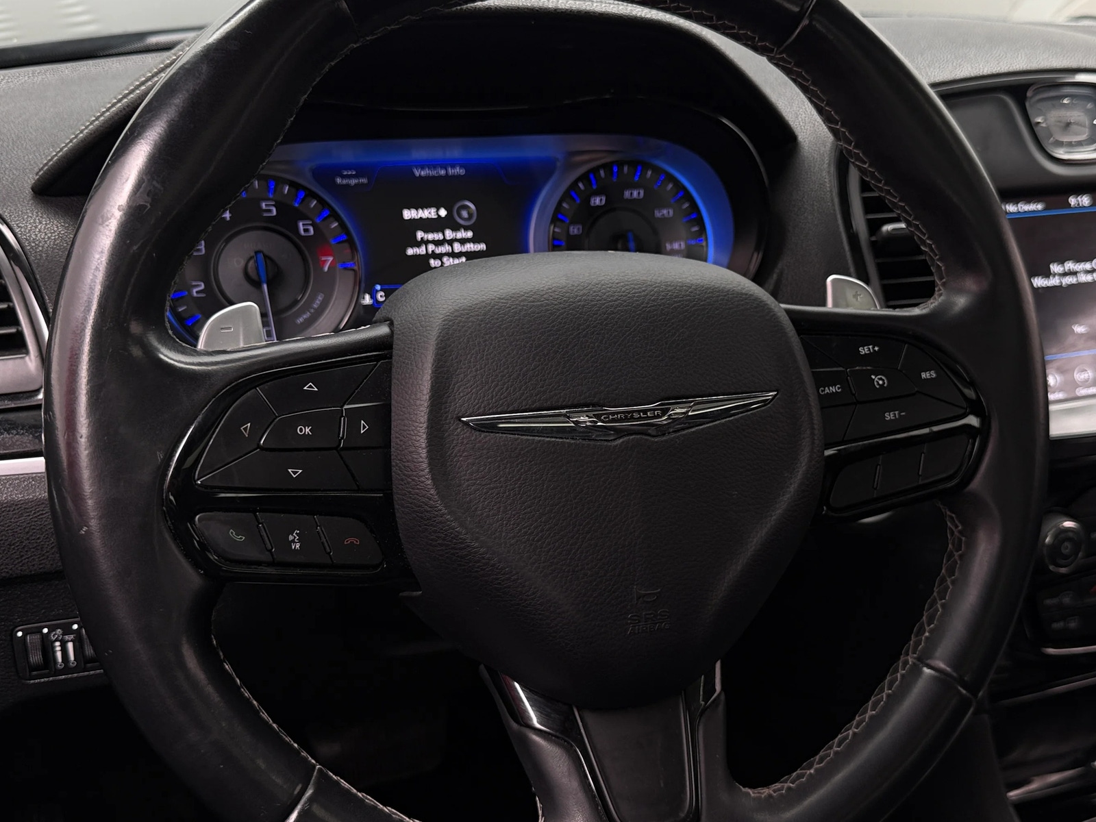 Thumbnail: 2018 Chrysler 300 - 4