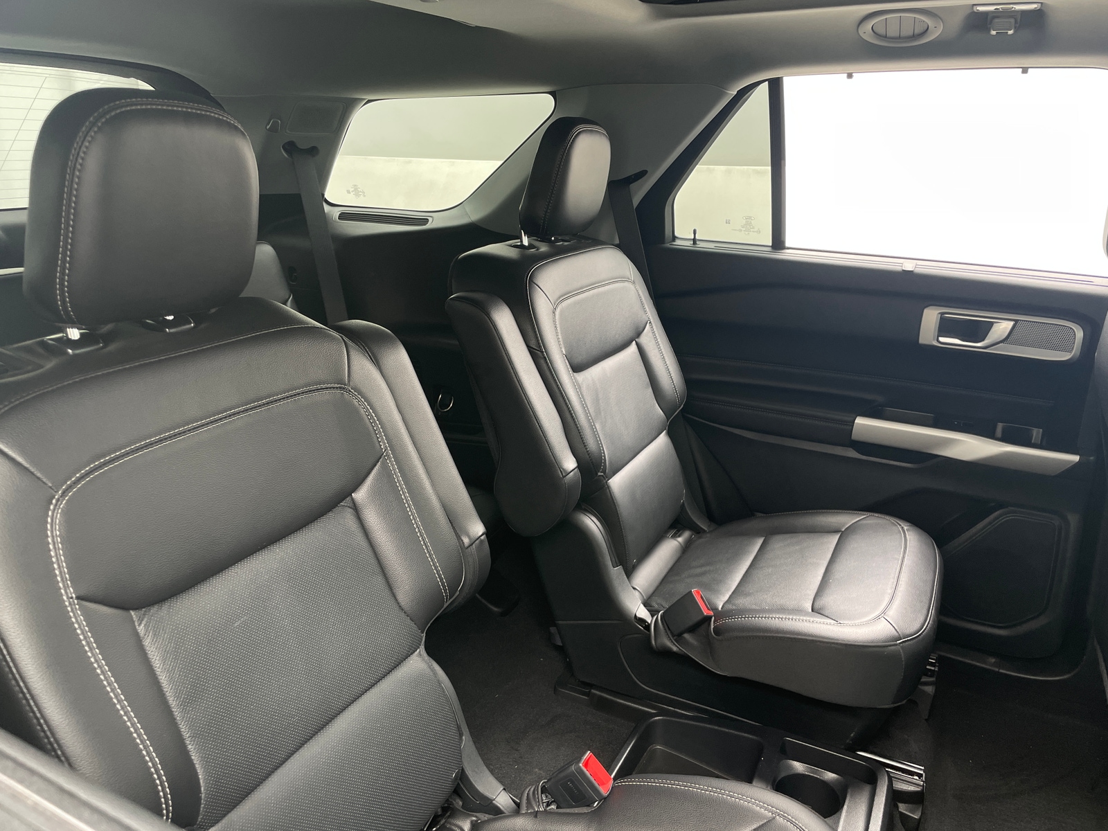 Thumbnail: 2021 Ford Explorer - 5