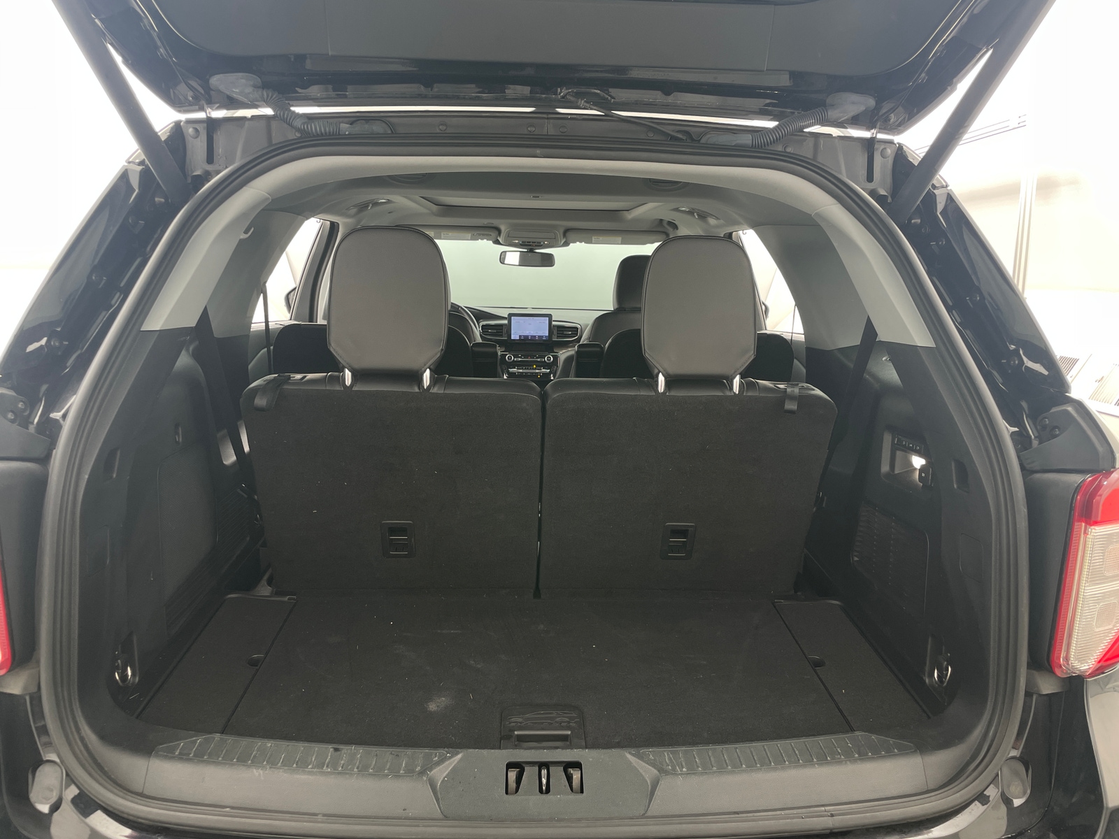 Thumbnail: 2021 Ford Explorer - 6