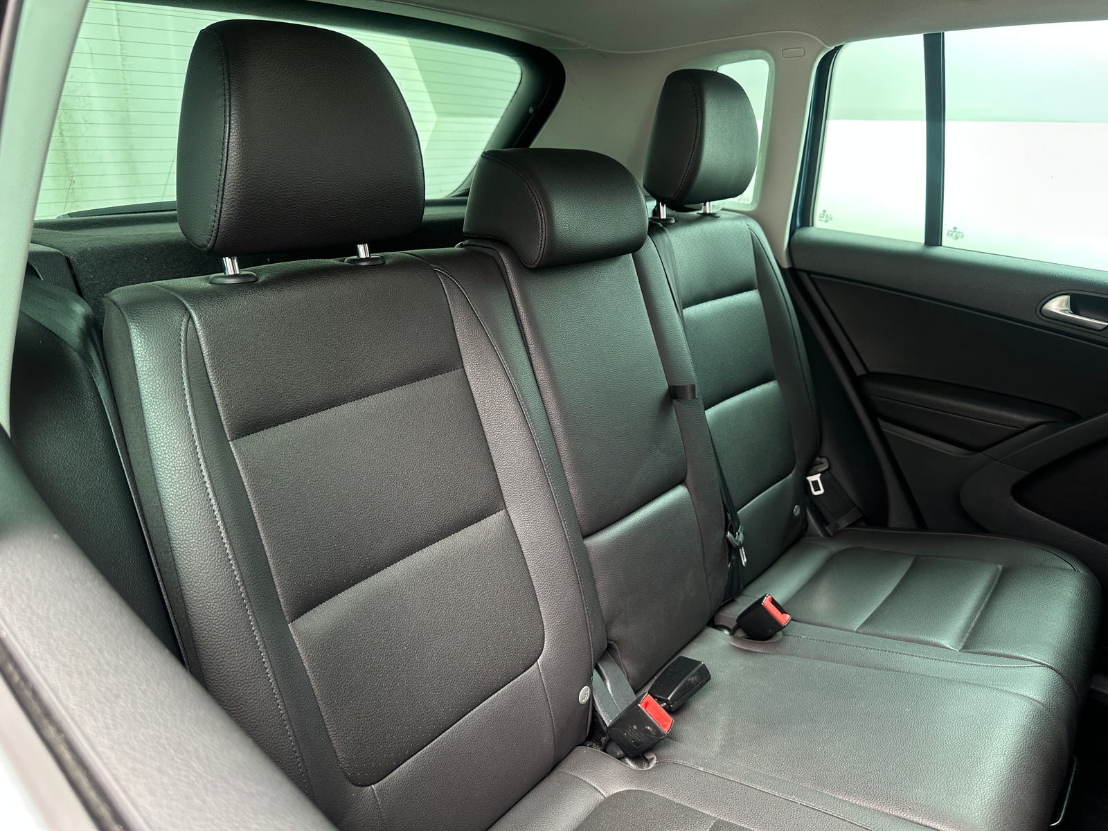 Thumbnail: 2017 Volkswagen Tiguan - 5