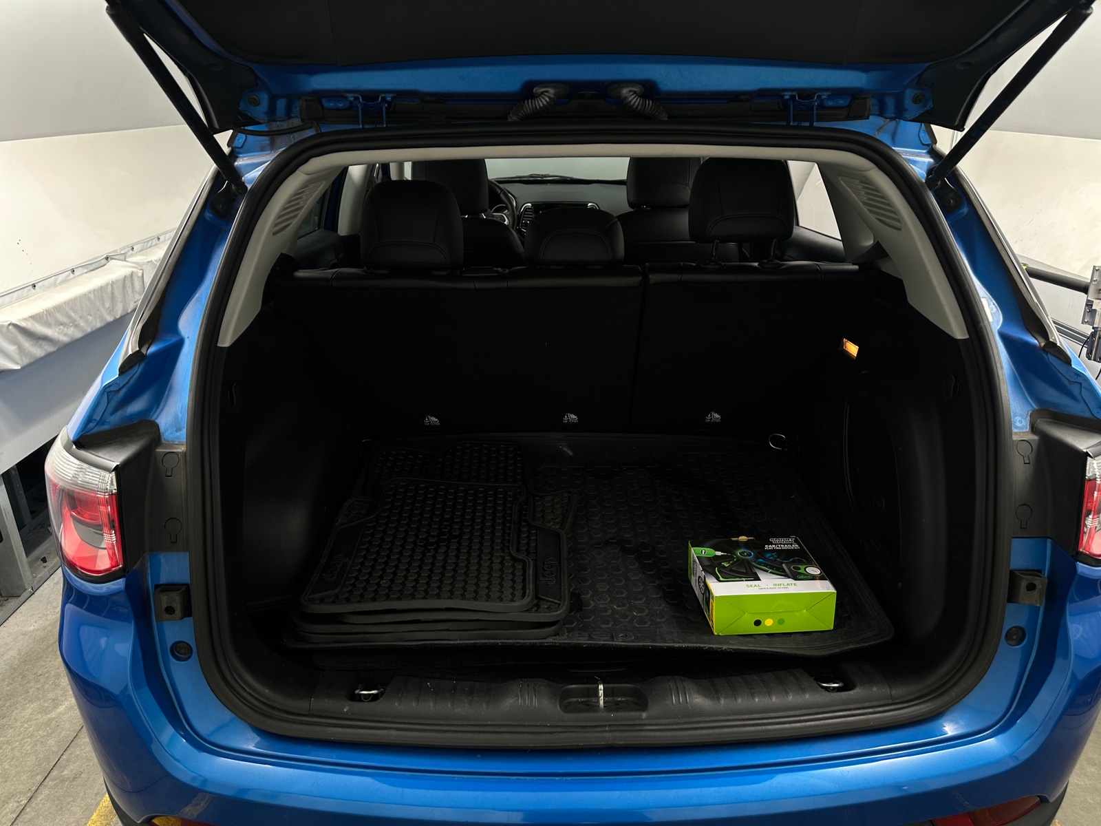 Thumbnail: 2020 Jeep Compass - 7