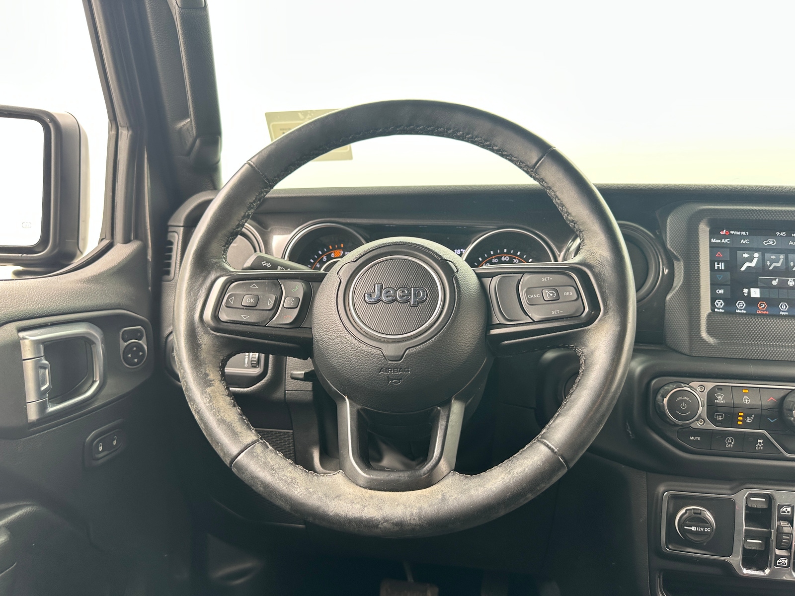 Thumbnail: 2023 Jeep Wrangler - 5