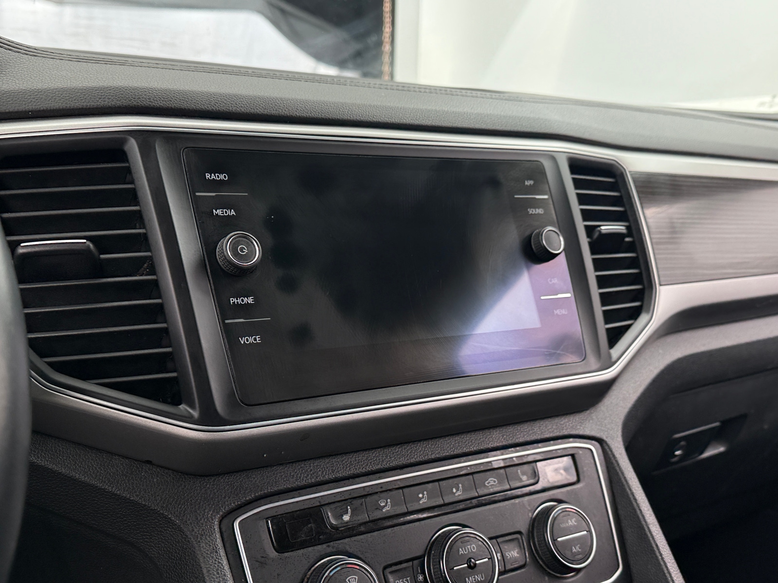 Thumbnail: 2019 Volkswagen Atlas - 3