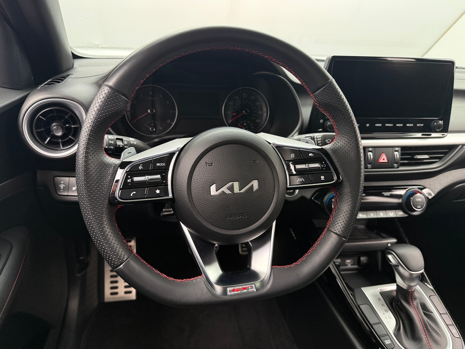 Thumbnail: 2023 Kia Forte - 4