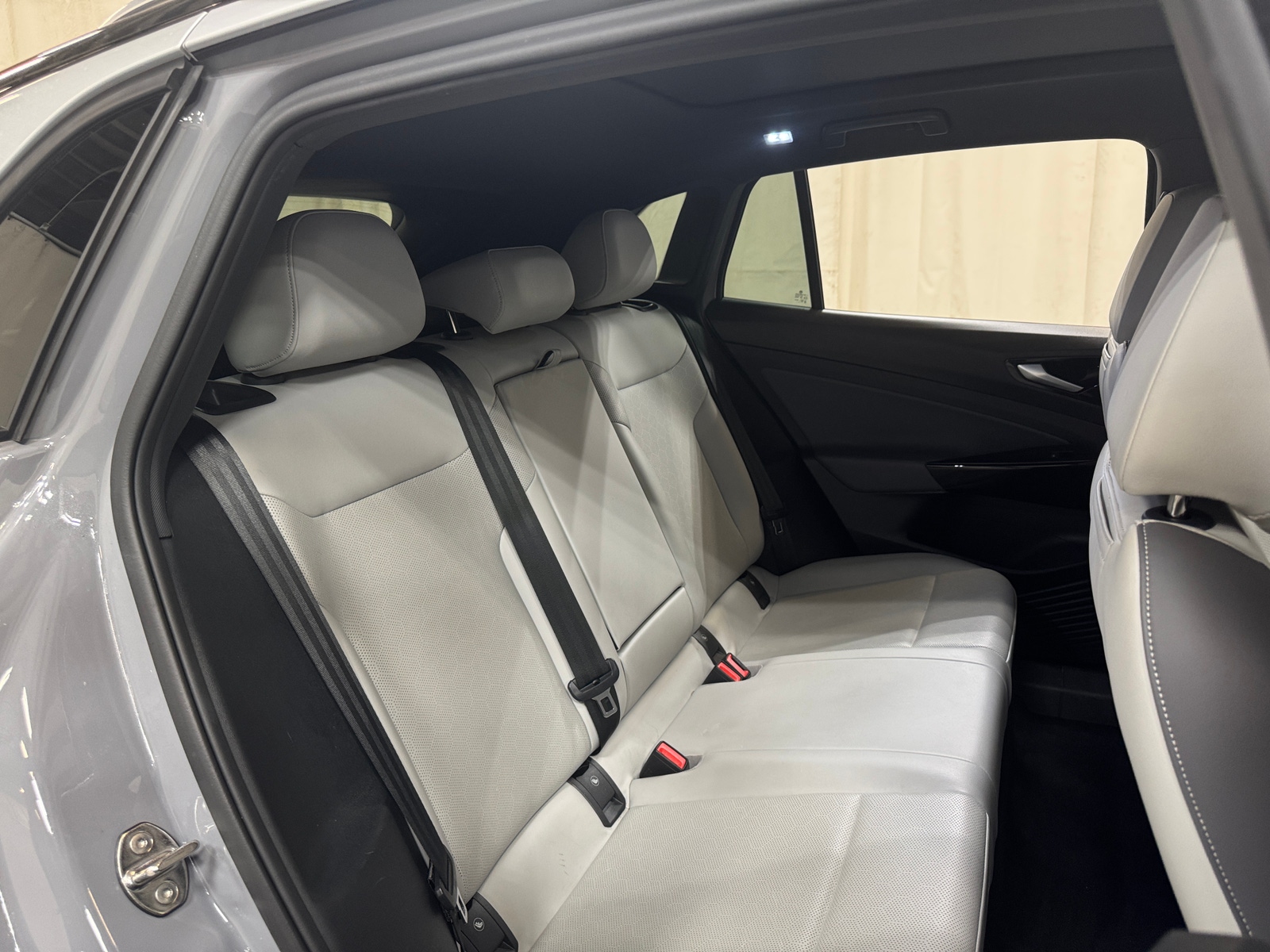 Thumbnail: 2022 Volkswagen ID.4 - 5