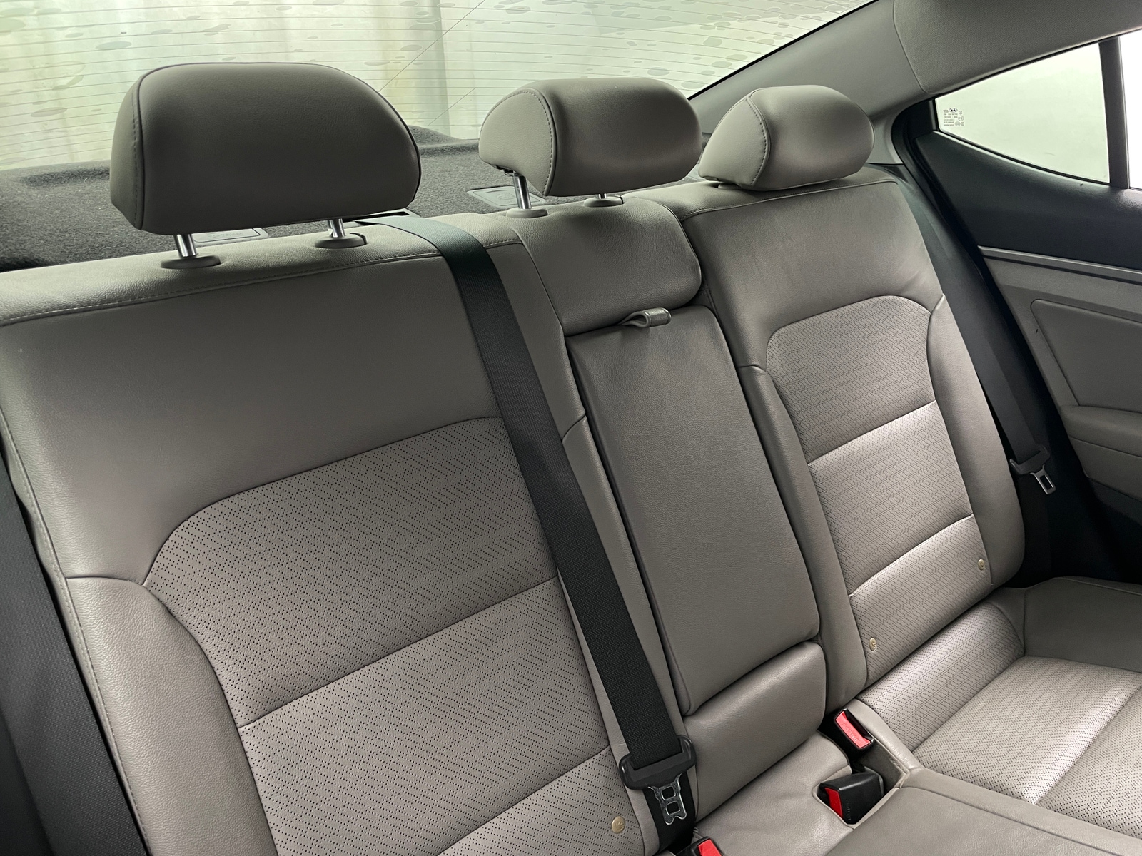 Thumbnail: 2017 Hyundai Elantra - 5