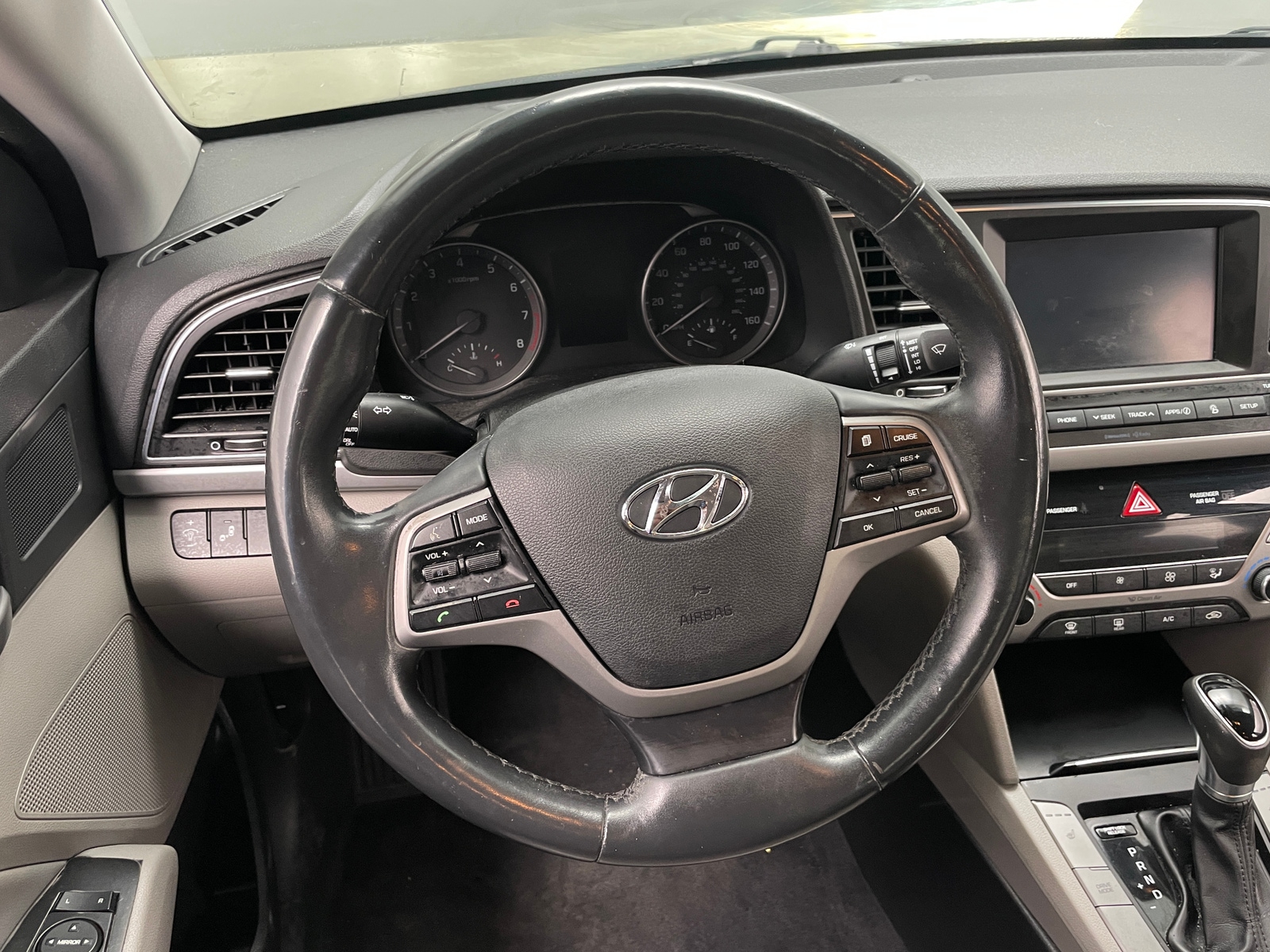 Thumbnail: 2017 Hyundai Elantra - 4