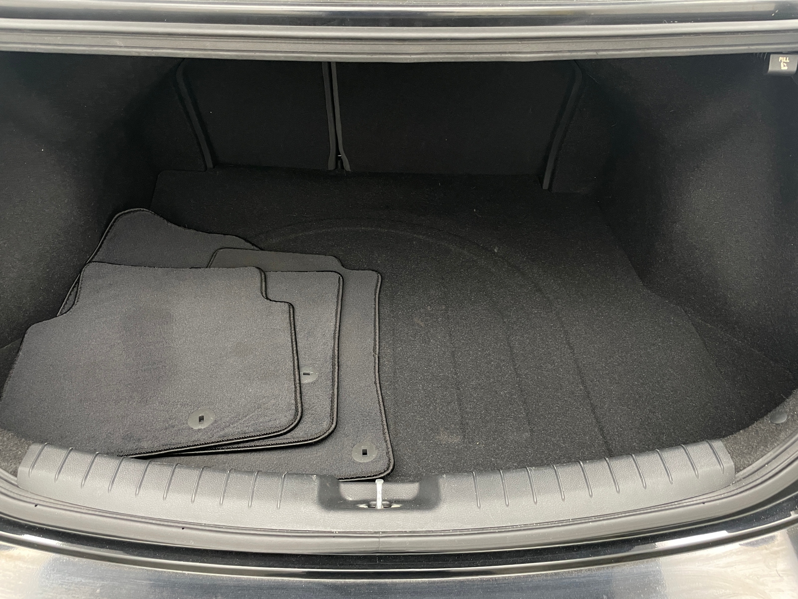 Thumbnail: 2017 Hyundai Elantra - 6