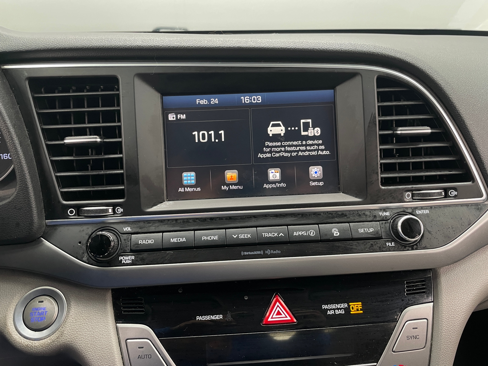 Thumbnail: 2017 Hyundai Elantra - 3