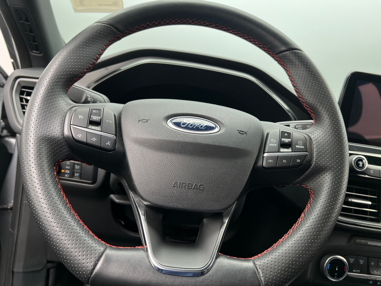 Thumbnail: 2024 Ford Escape - 5