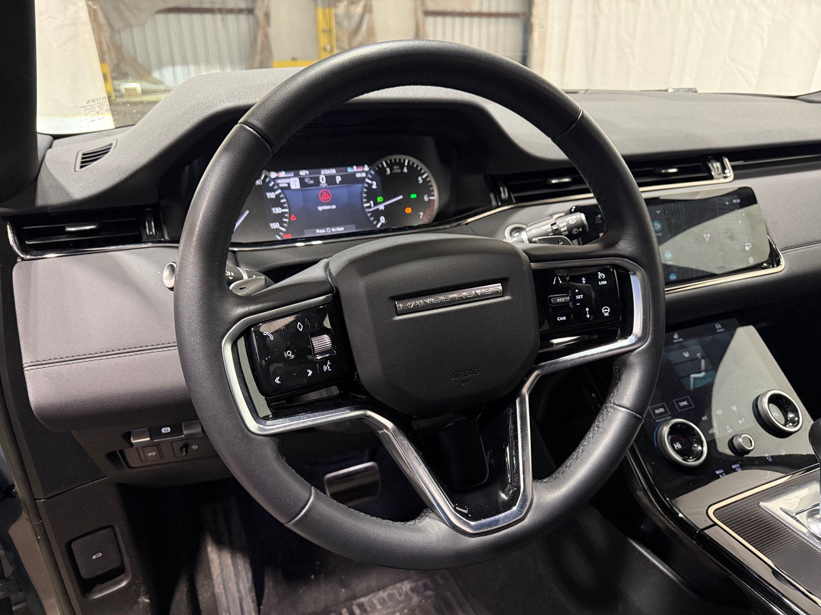 Thumbnail: 2023 Land Rover Range Rover Evoque - 4