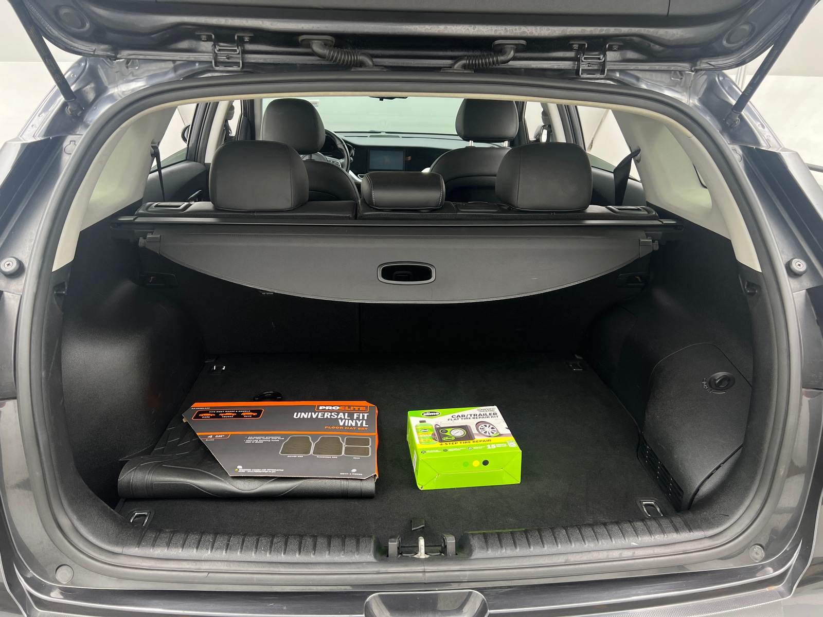 Thumbnail: 2020 Kia Niro - 6