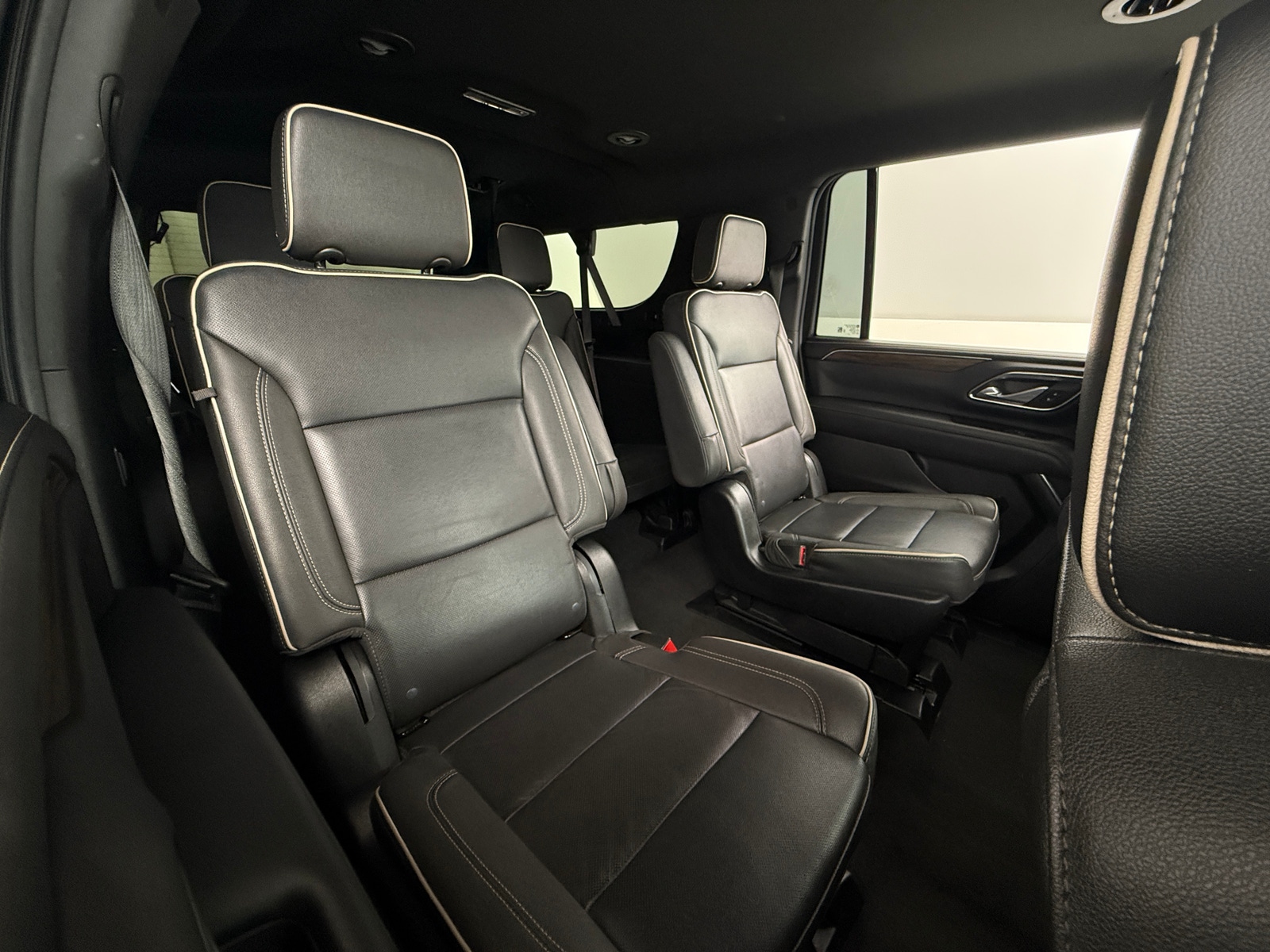 Thumbnail: 2023 Chevrolet Suburban - 5