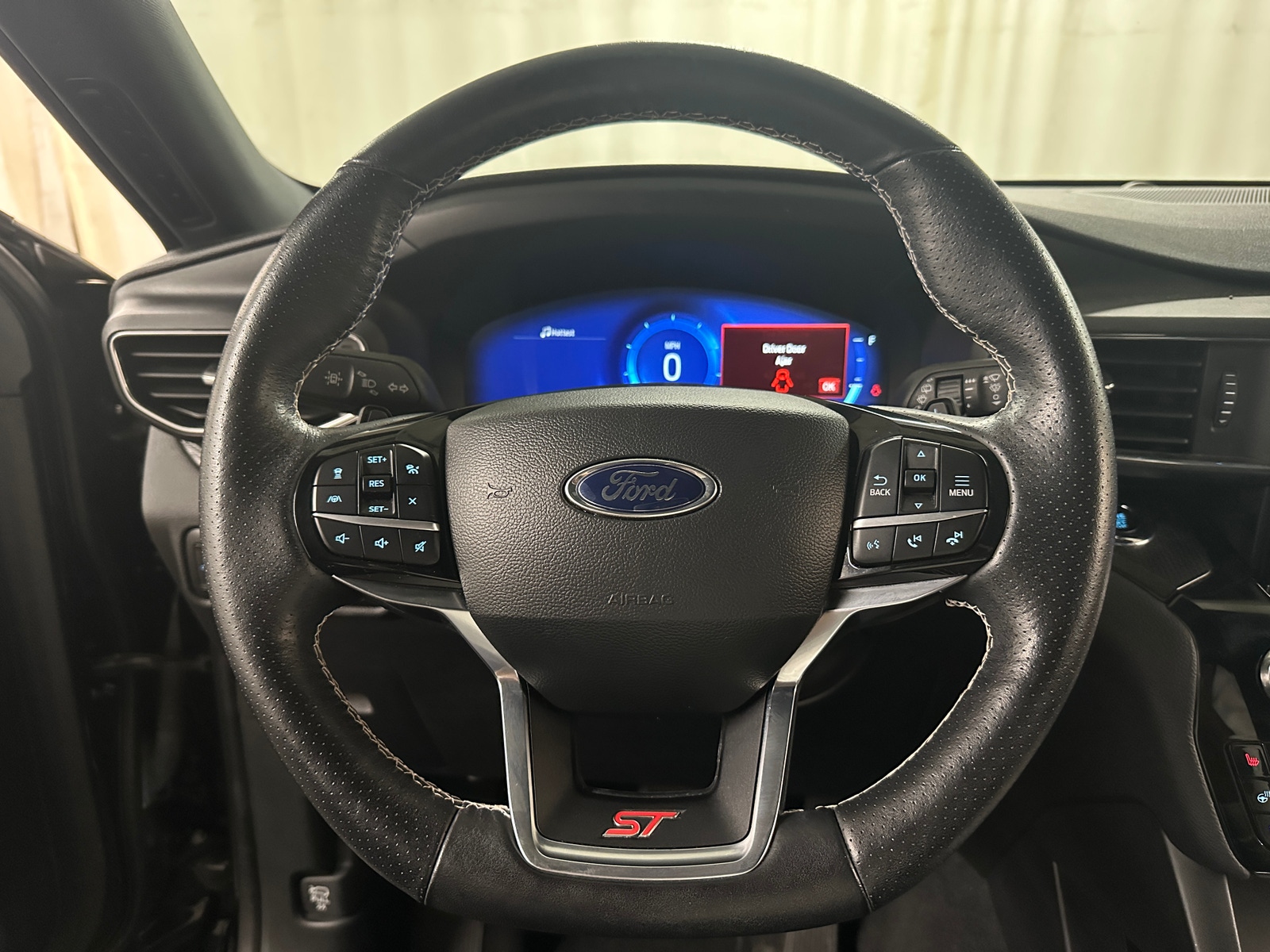 Thumbnail: 2023 Ford Explorer - 4