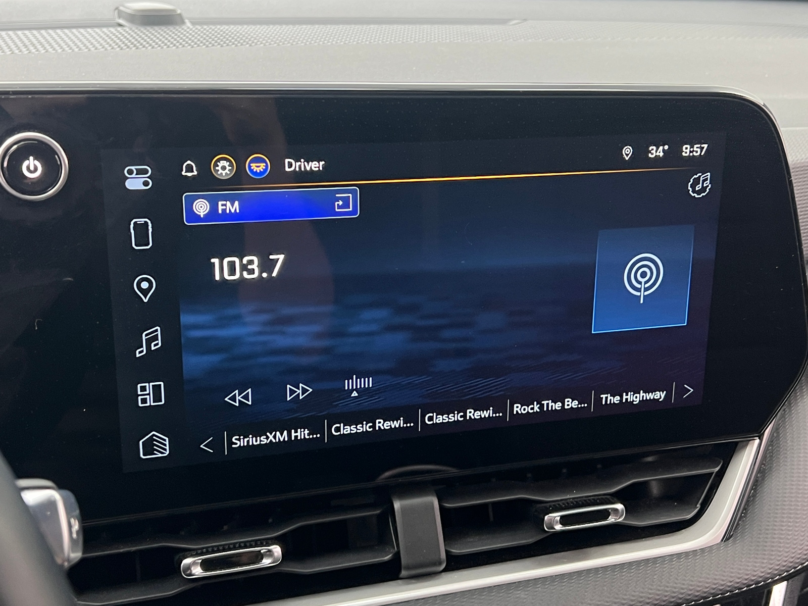 Thumbnail: 2025 Chevrolet Equinox - 4