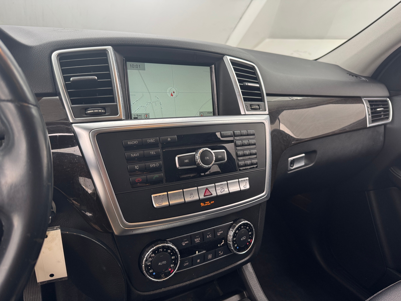 Thumbnail: 2015 Mercedes-Benz M-Class - 3