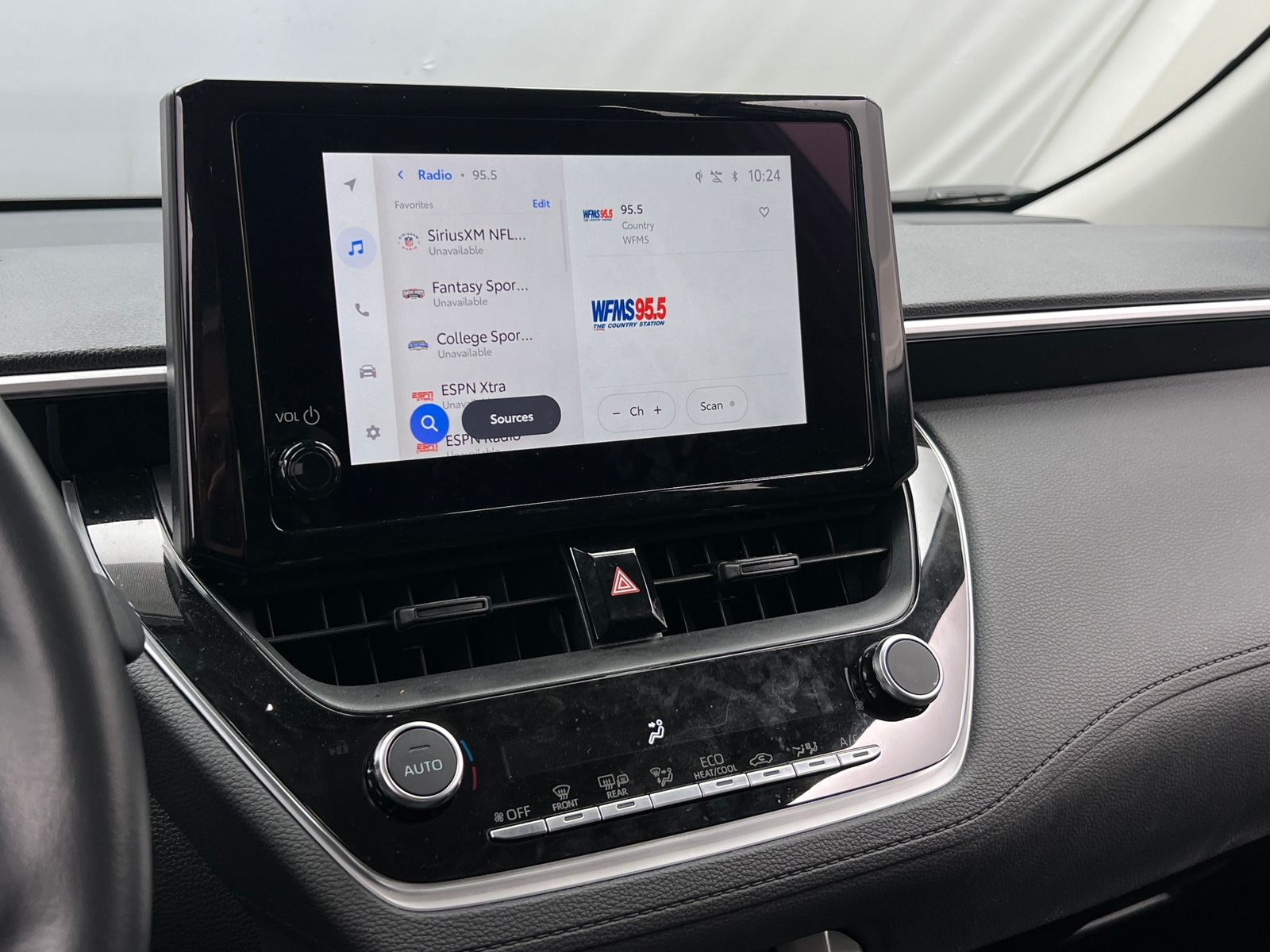 Thumbnail: 2025 Toyota Corolla Cross - 4