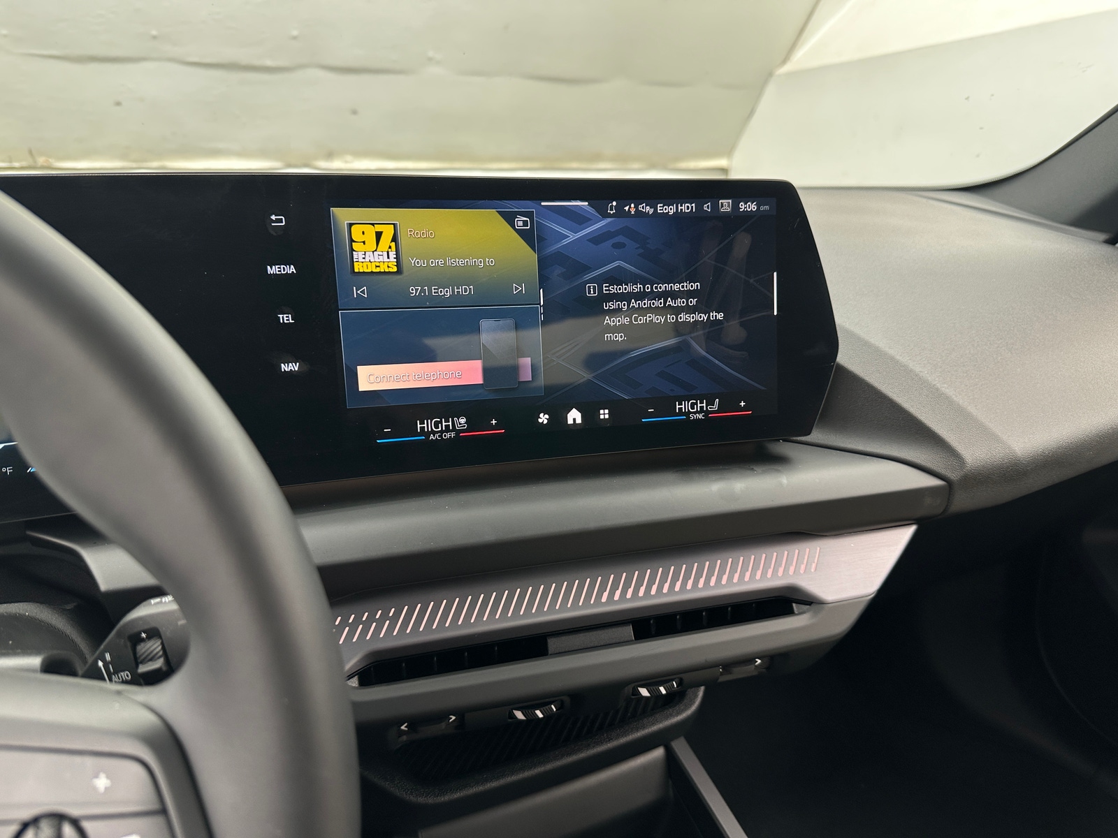 Thumbnail: 2025 BMW 2 Series - 3