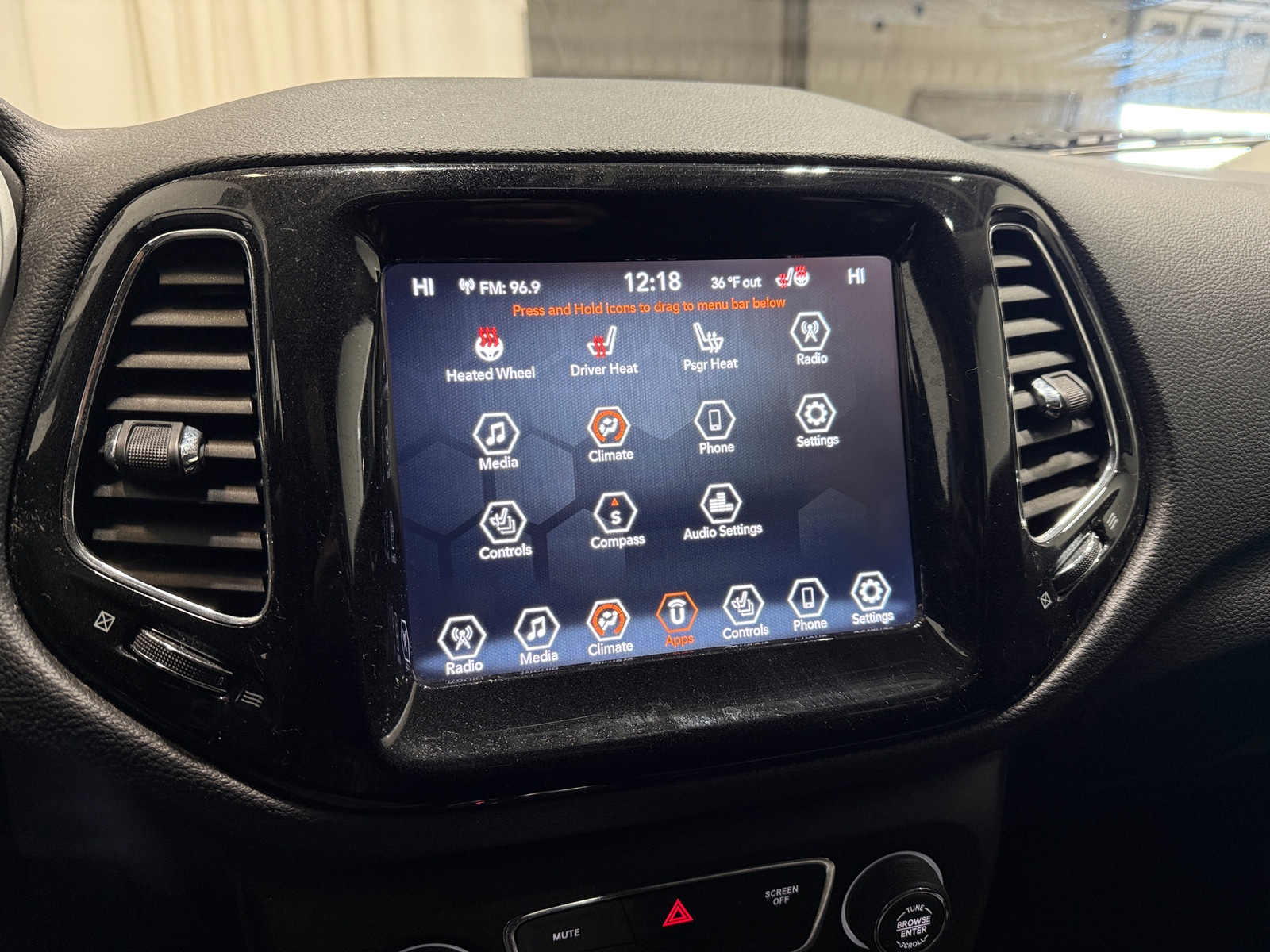 Thumbnail: 2020 Jeep Compass - 3