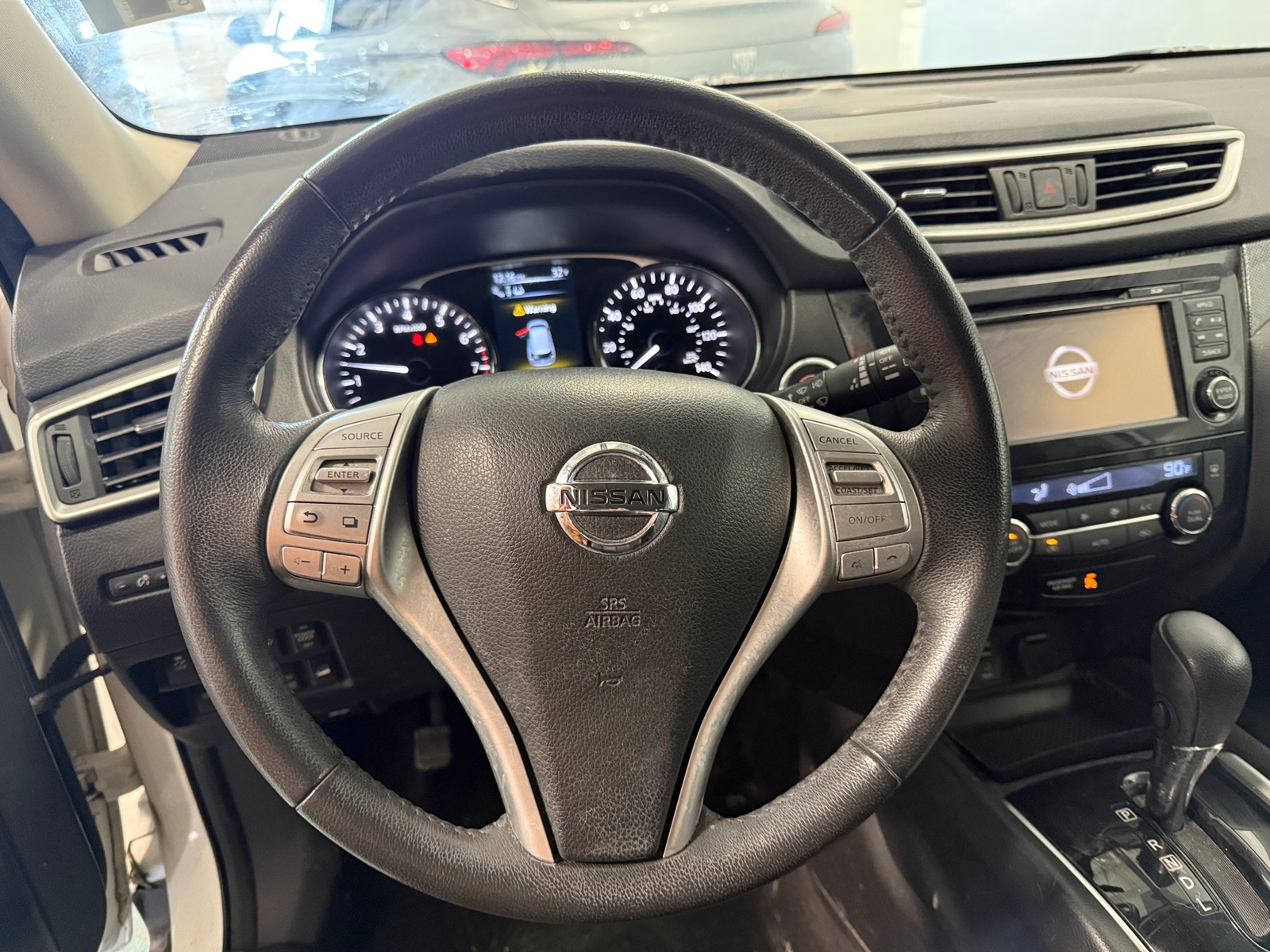 Thumbnail: 2015 Nissan Rogue - 4