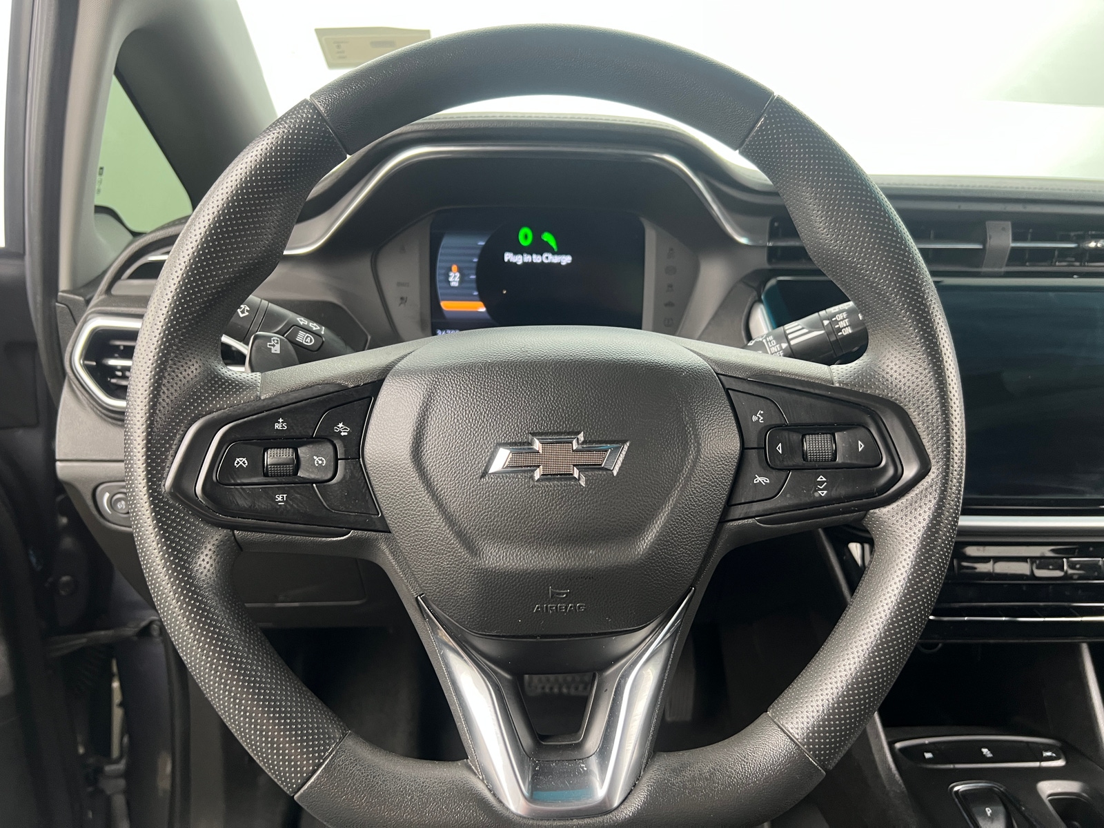 Thumbnail: 2023 Chevrolet Bolt EV - 5