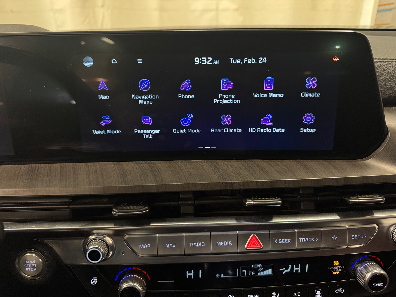 Thumbnail: 2023 Kia Telluride - 3