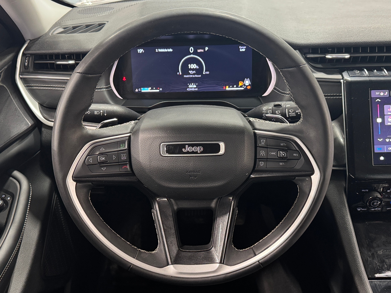 Thumbnail: 2023 Jeep Grand Cherokee - 5