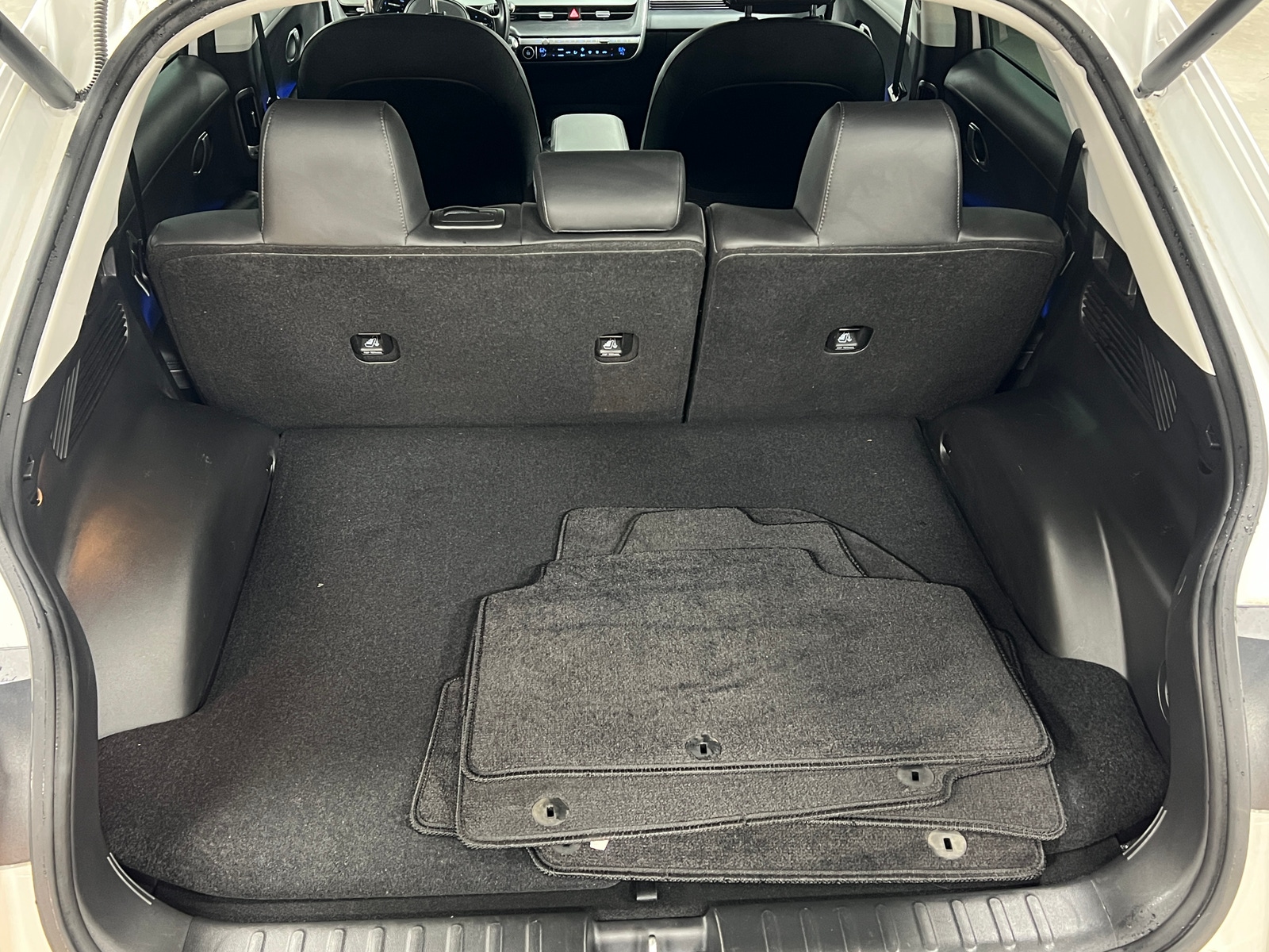 Thumbnail: 2023 Hyundai Ioniq 5 - 6