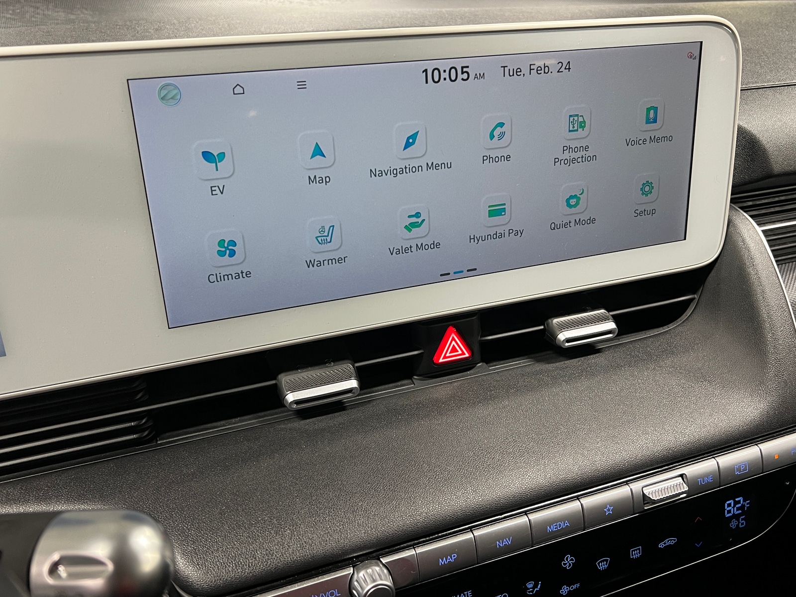 Thumbnail: 2023 Hyundai Ioniq 5 - 3