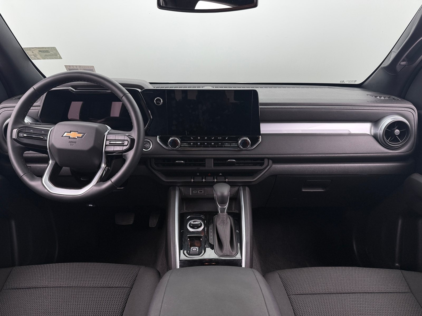 Thumbnail: 2025 Chevrolet Colorado - 3