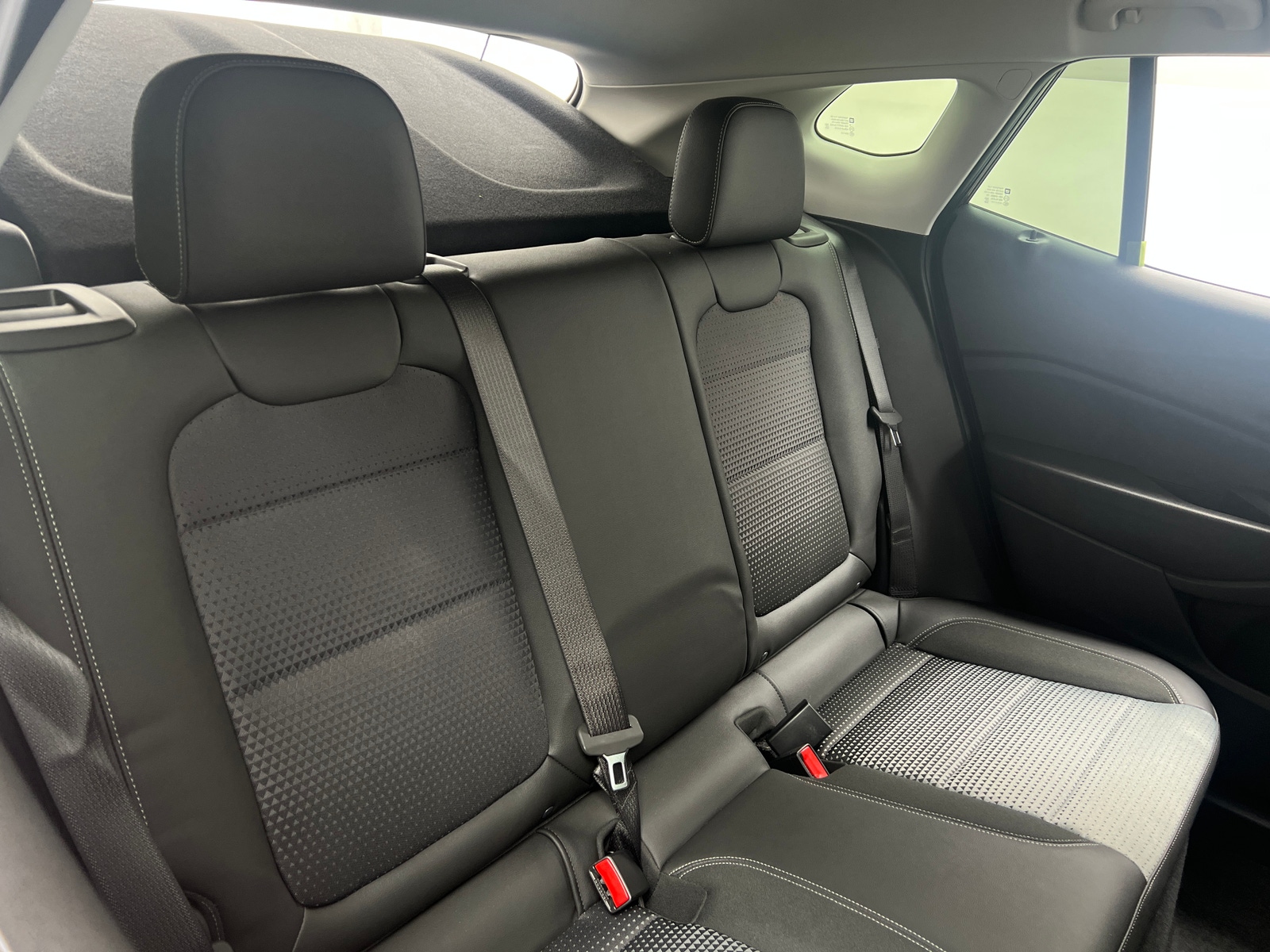 Thumbnail: 2025 Chevrolet Trax - 6