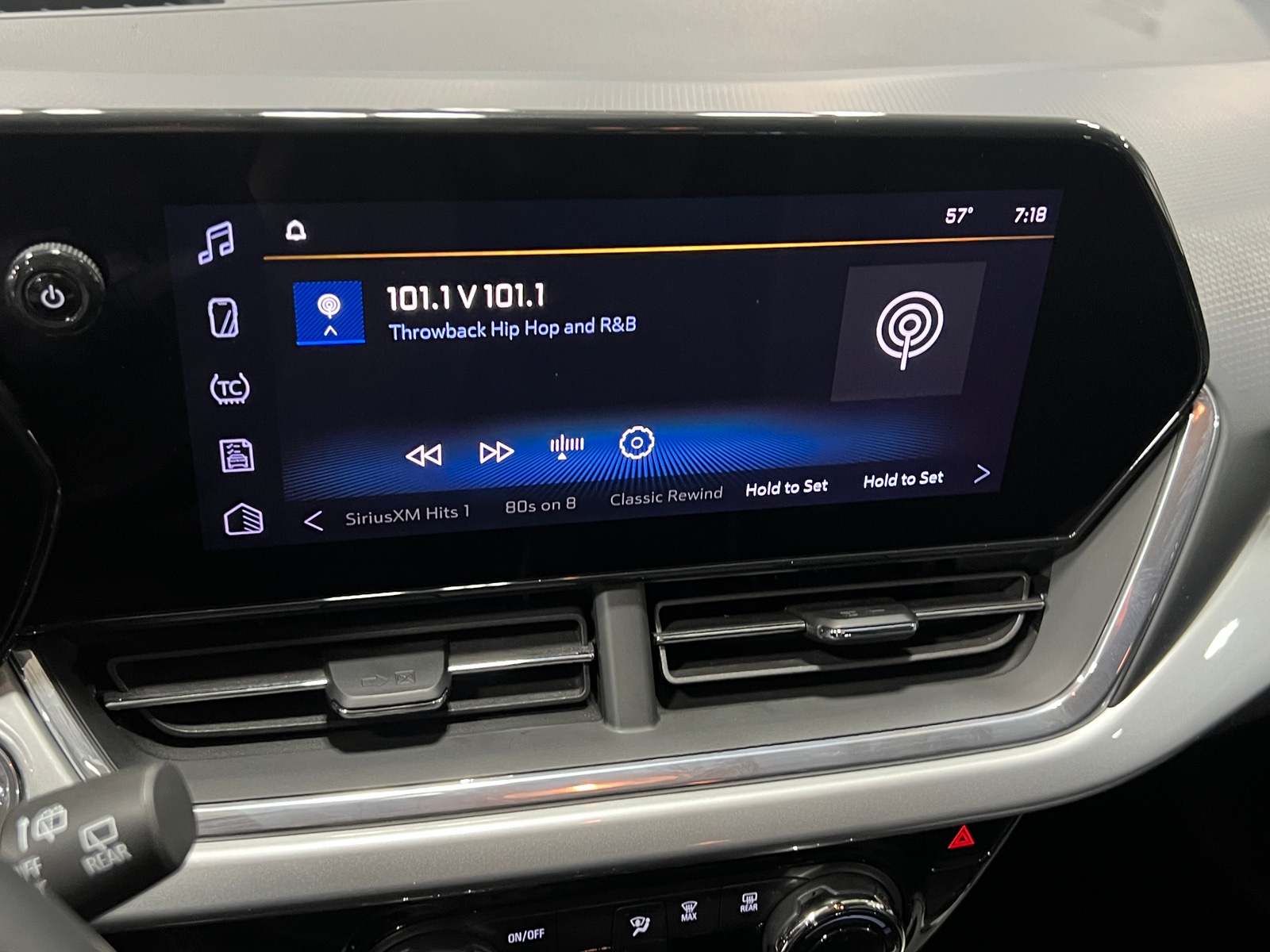 Thumbnail: 2025 Chevrolet Trax - 4