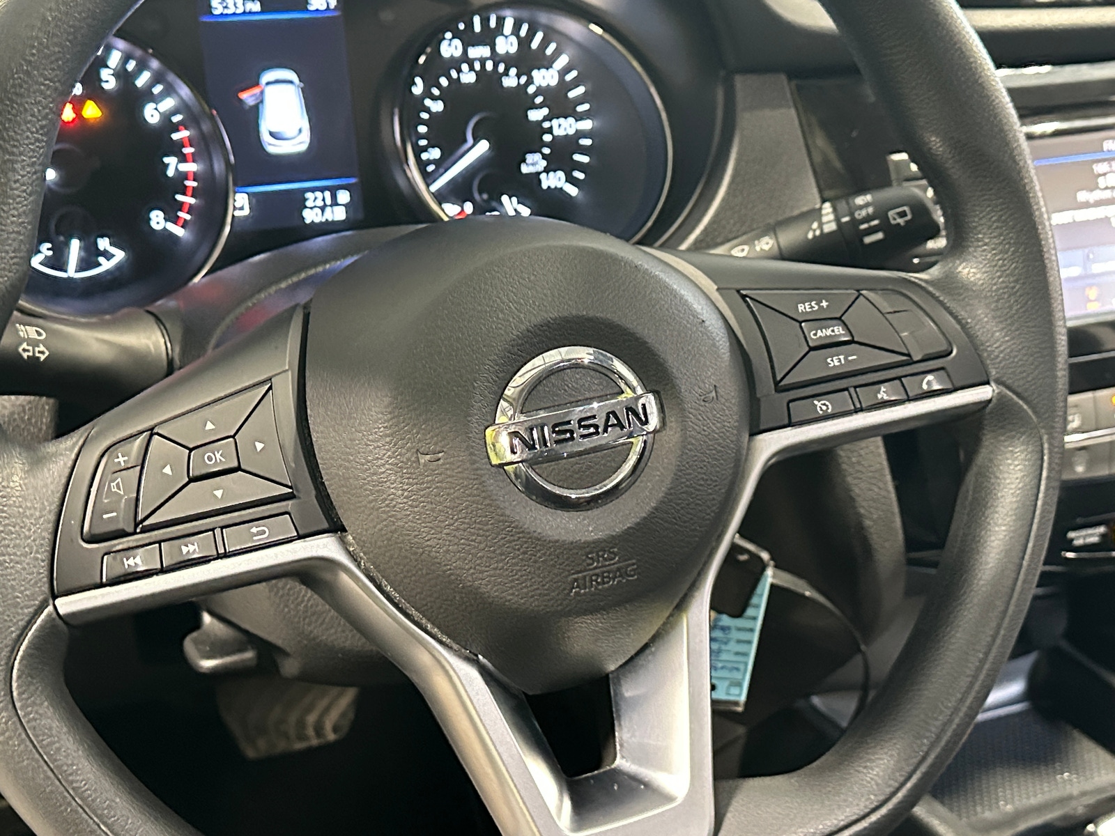 Thumbnail: 2022 Nissan Rogue Sport - 5