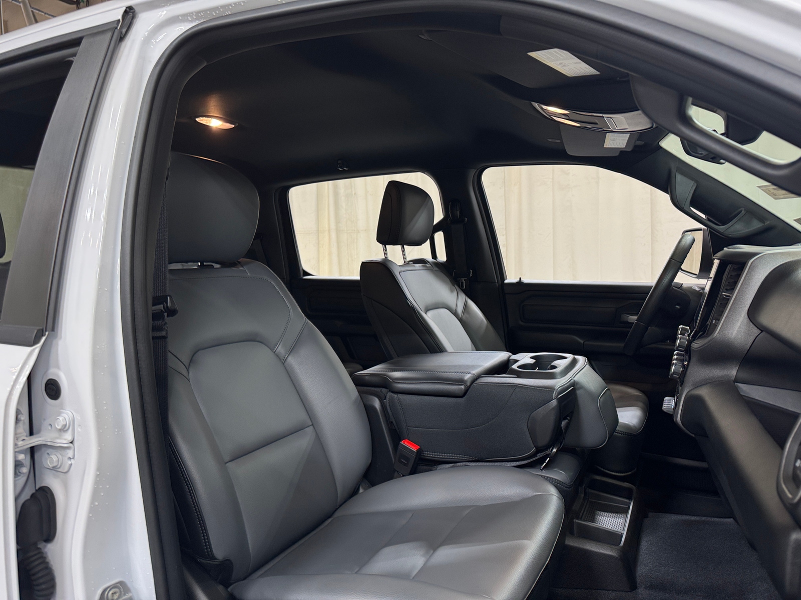 Thumbnail: 2025 RAM 1500 - 2