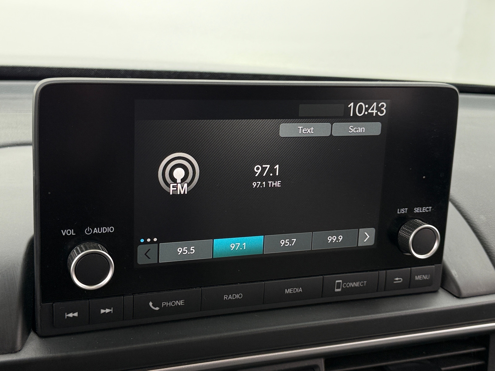 Thumbnail: 2024 Honda Pilot - 4