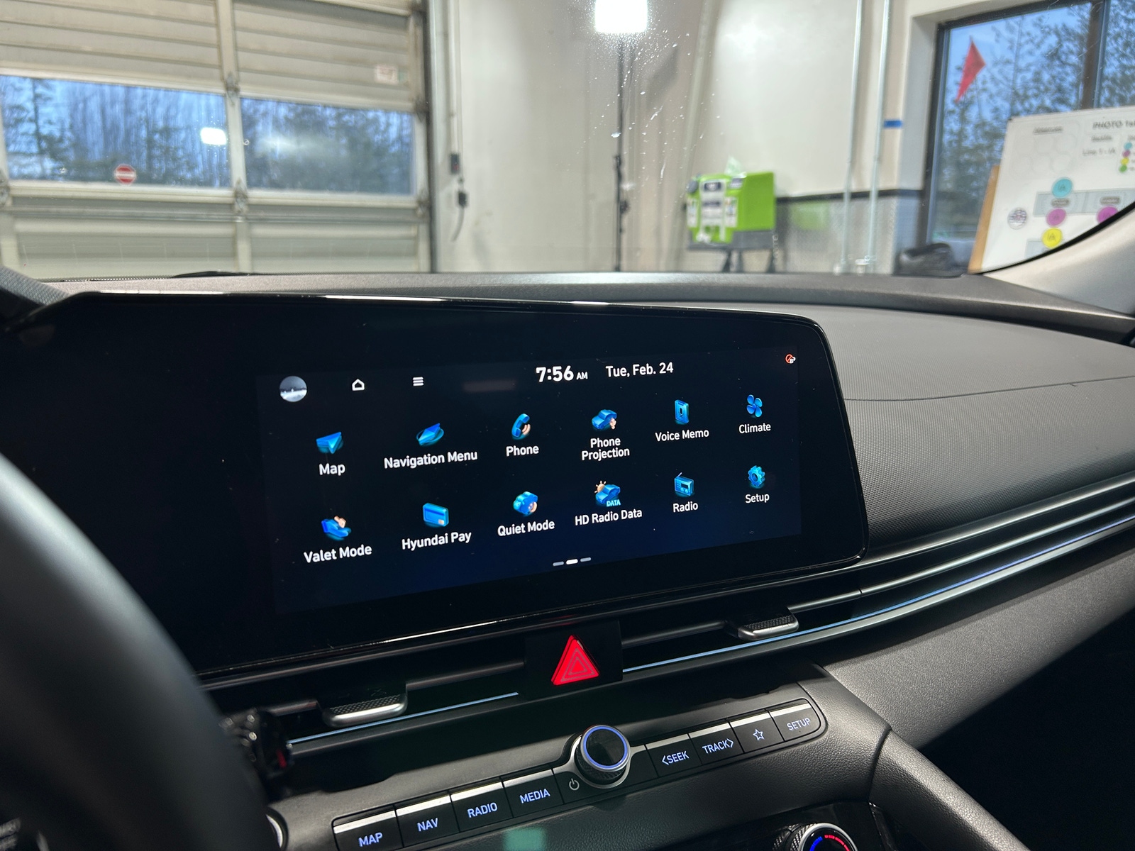 Thumbnail: 2025 Hyundai Elantra - 4