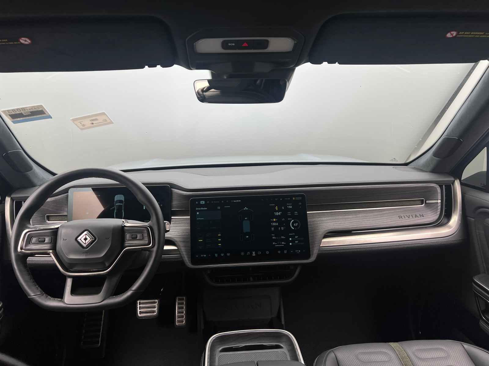 Thumbnail: 2024 Rivian R1T - 2