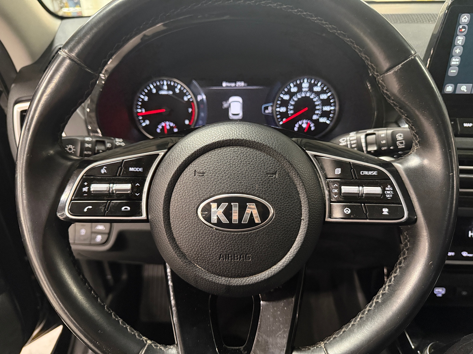 Thumbnail: 2021 Kia Seltos - 4