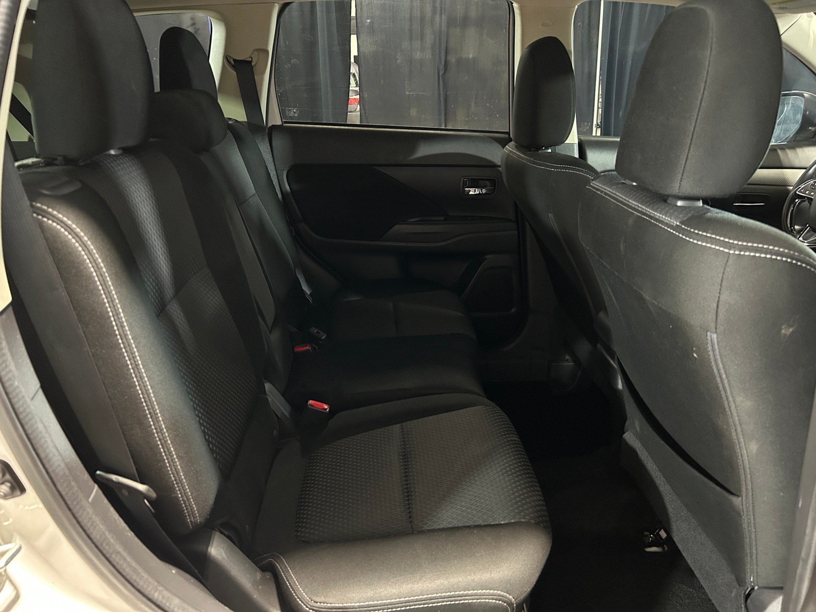 Thumbnail: 2018 Mitsubishi Outlander - 6