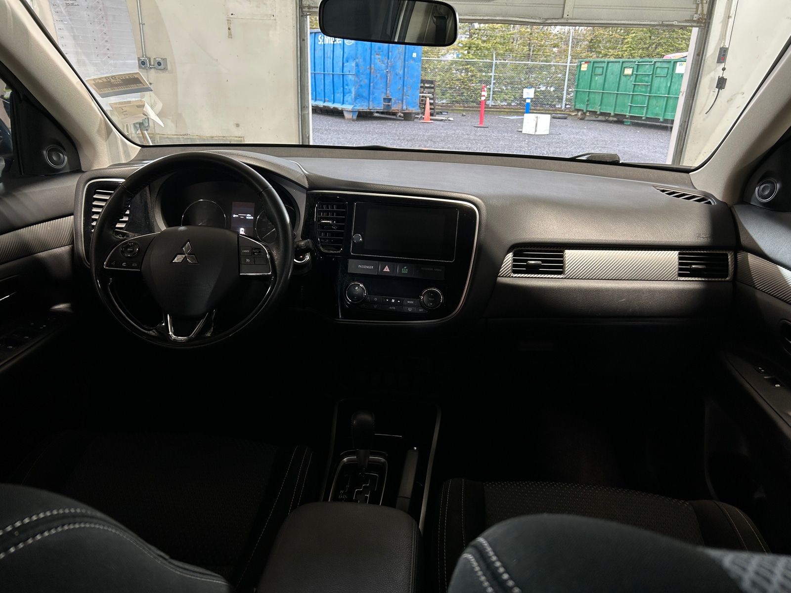 Thumbnail: 2018 Mitsubishi Outlander - 3