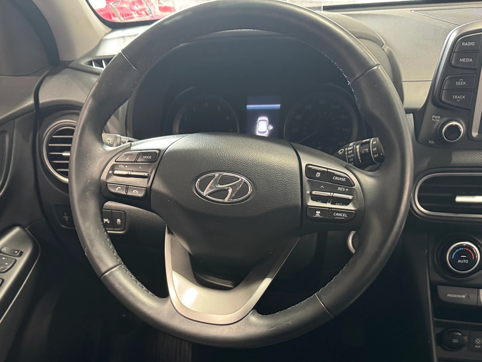 Thumbnail: 2020 Hyundai Kona - 4