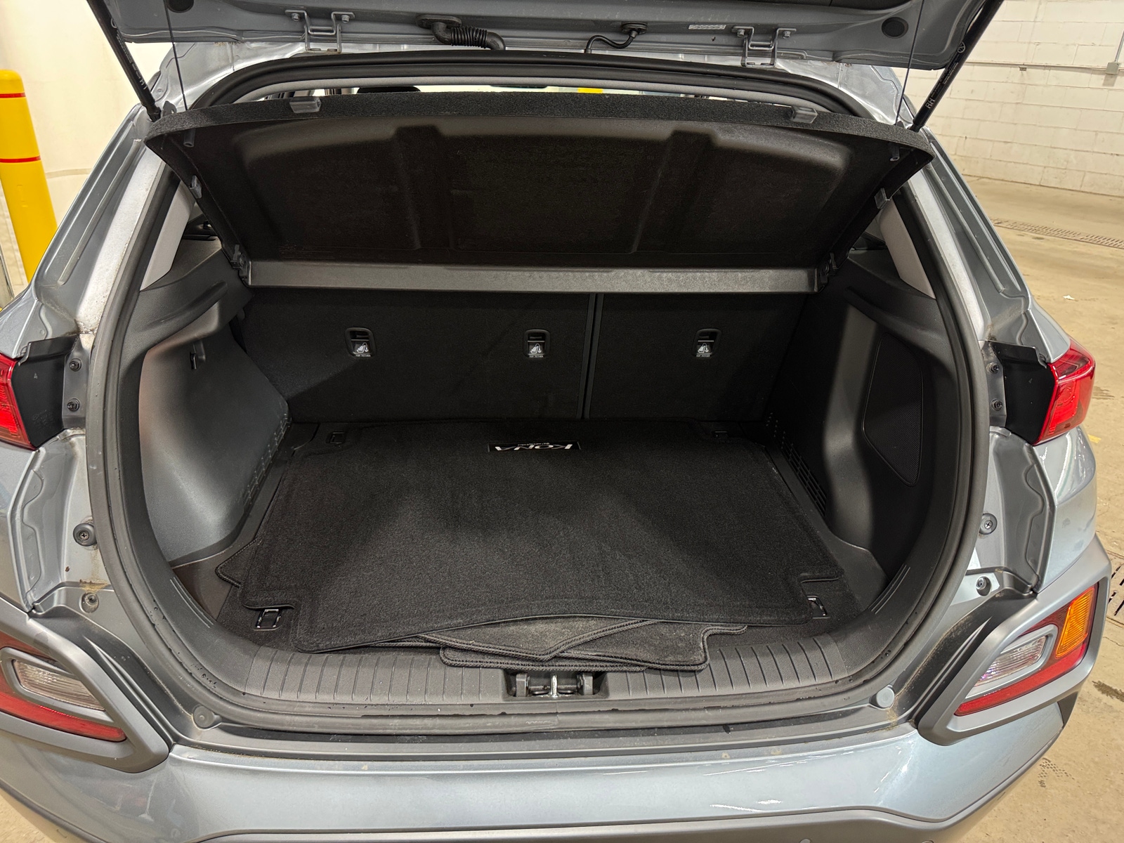 Thumbnail: 2020 Hyundai Kona - 6