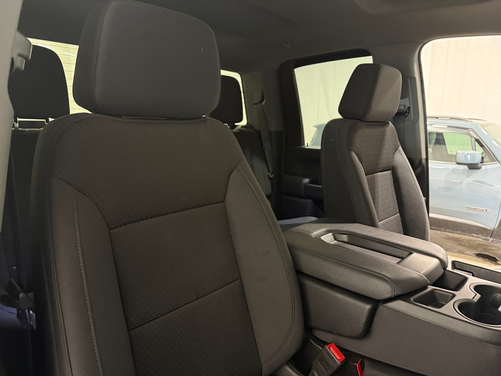 Thumbnail: 2025 GMC Sierra 2500 - 2