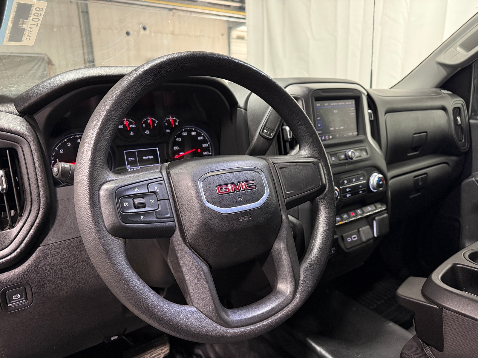 Thumbnail: 2025 GMC Sierra 2500 - 5