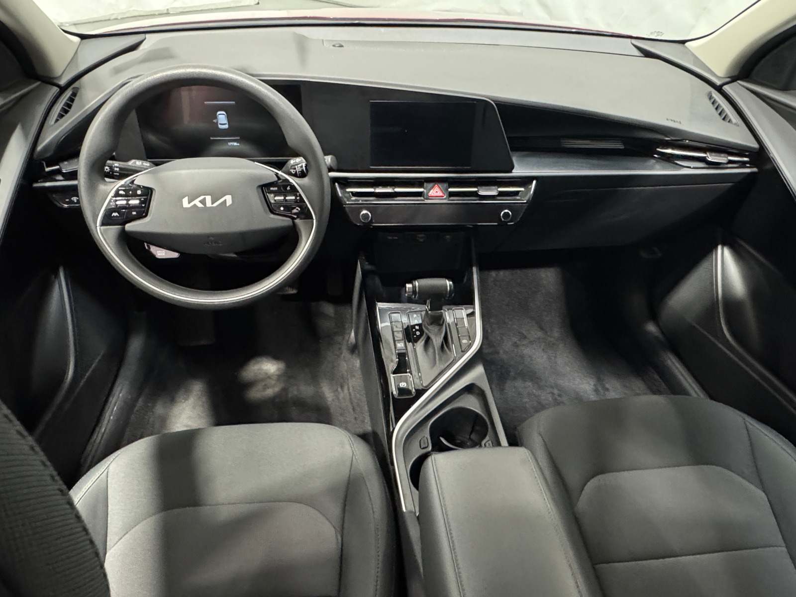 Thumbnail: 2025 Kia Niro - 3