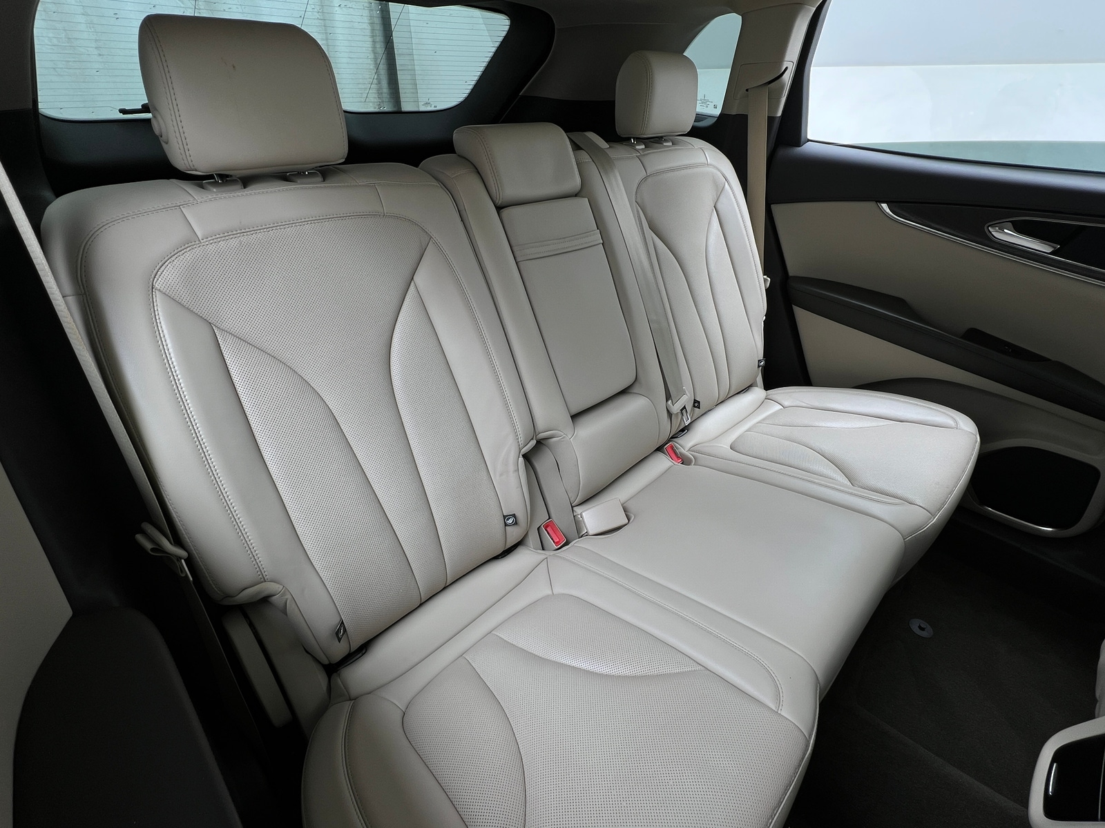 Thumbnail: 2020 Lincoln Nautilus - 5