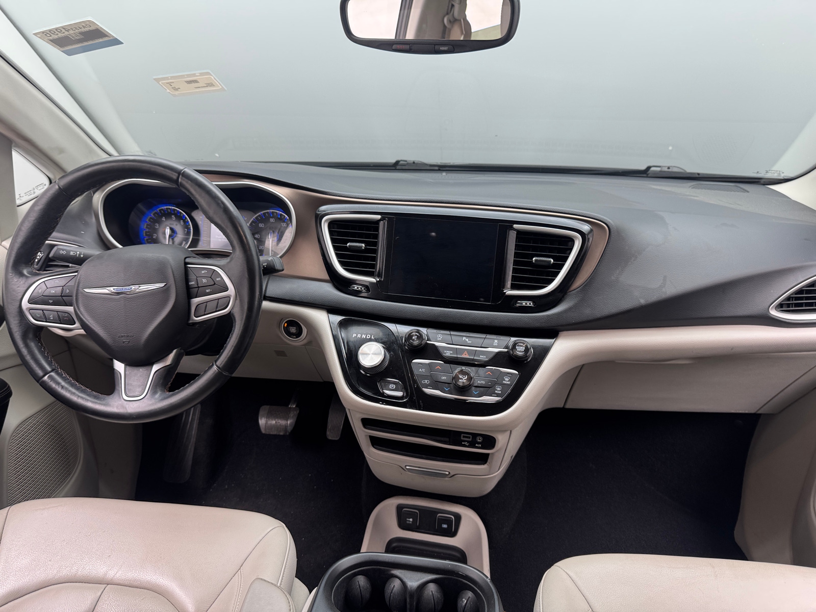 Thumbnail: 2017 Chrysler Pacifica - 2