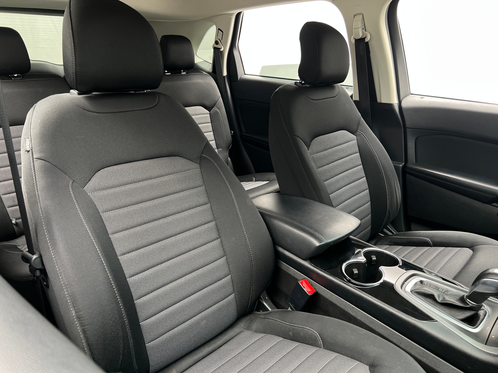 Thumbnail: 2017 Ford Edge - 2