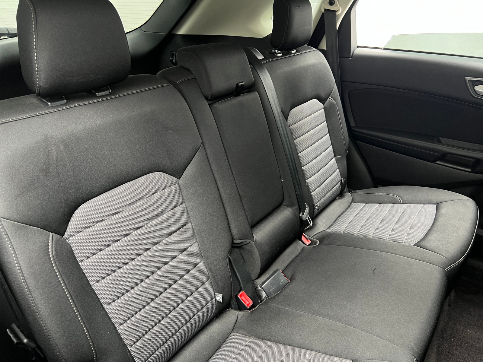 Thumbnail: 2017 Ford Edge - 6